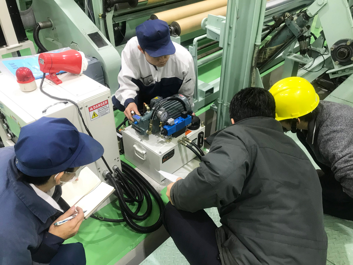 ウェブ制御装置 ウェブ制御装置